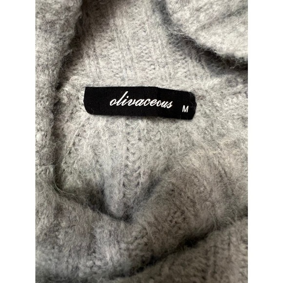 Olivaceous gray mock cold shoulder sweater size M - Picture 5 of 6
